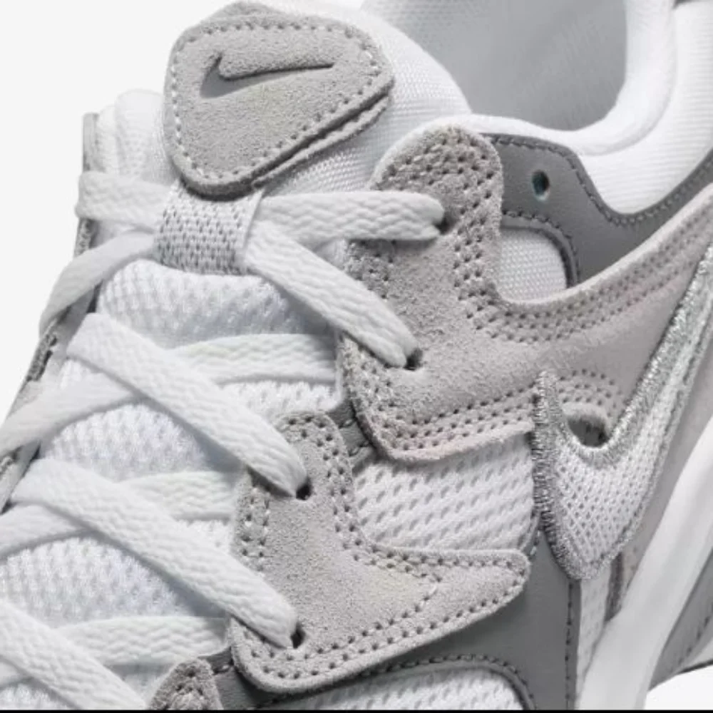 Gray Silver Metallic White Women's Nike Running Shoes - Picture 2 of 15